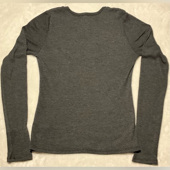 Anthropologie t.la Women’s Dark Gray Ribbed Long Sleeve Top Size Small - Picture 3 of 3
